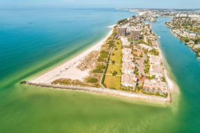 Land's End 10-302 Beach Front - Premier